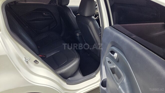 Kia Rio-13
