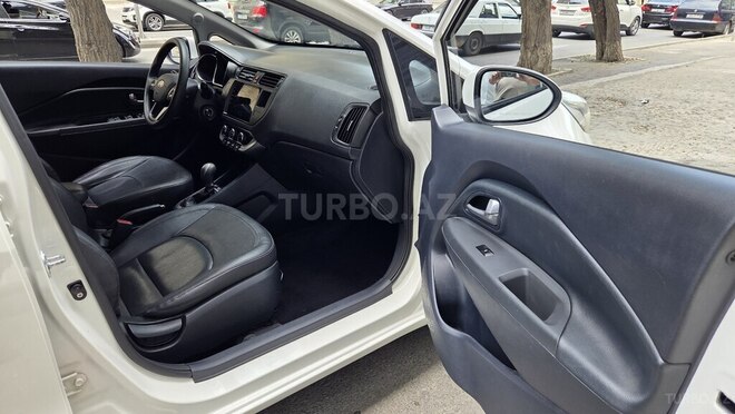Kia Rio-18