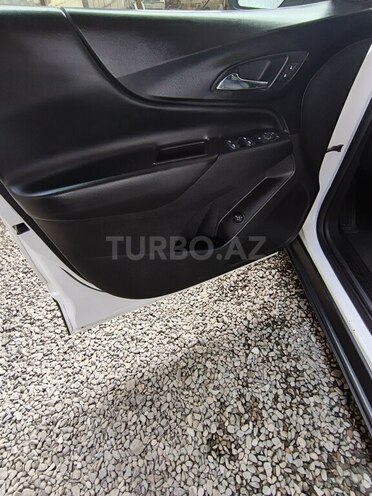 Chevrolet Equinox-8
