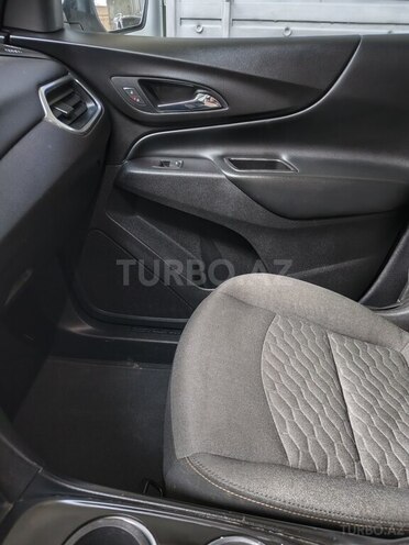 Chevrolet Equinox-12