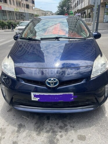 Toyota Prius-1