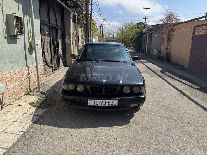 BMW 520-1