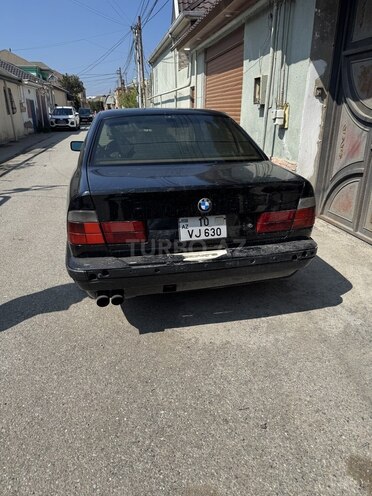 BMW 520-2