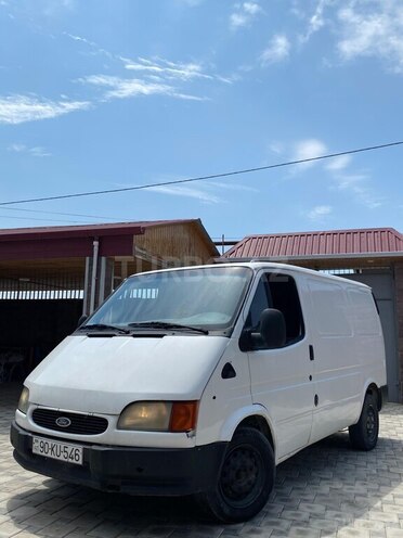 Ford Transit-2
