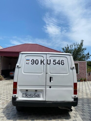 Ford Transit-6