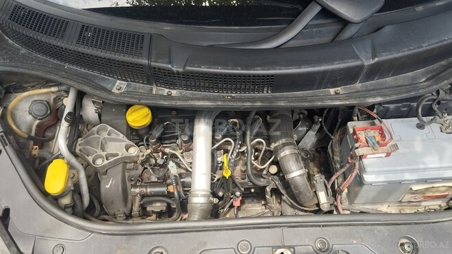 Renault Scenic-8