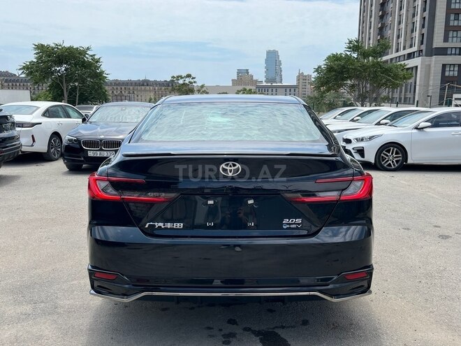 Toyota Camry-5
