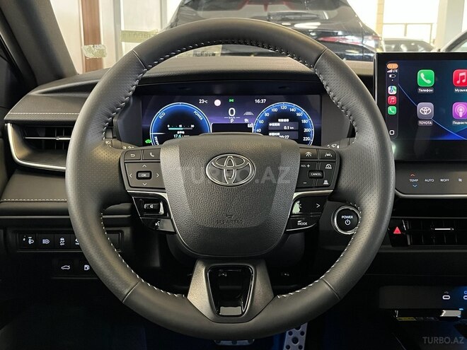 Toyota Camry-14