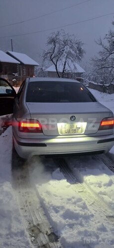 BMW 525-2