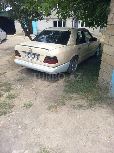 Mercedes E 200-7