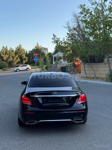Mercedes E 300-6