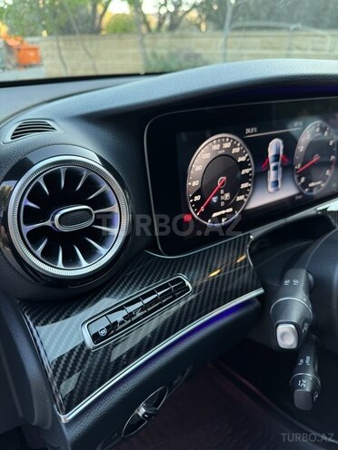 Mercedes E 300-8