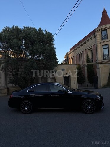 Mercedes E 300-18