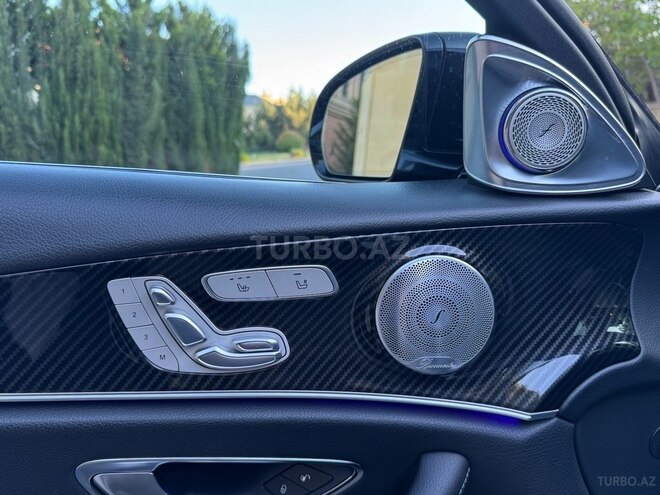 Mercedes E 300-12
