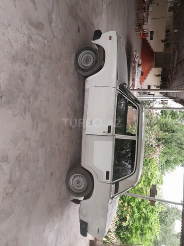 LADA (VAZ) 2107-4