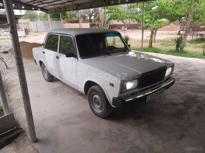 LADA (VAZ) 2107-1