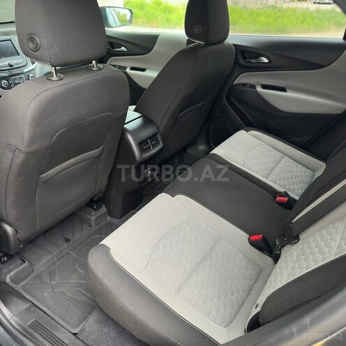 Chevrolet Equinox-7