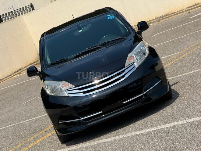 Nissan Note-4