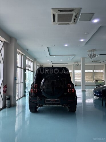 Land Rover Defender-2