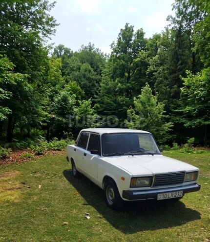 LADA (VAZ) 2107-1