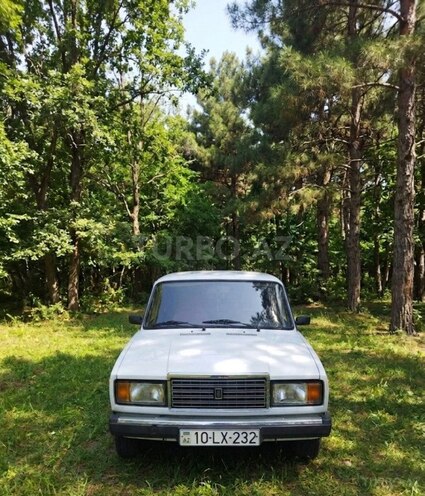 LADA (VAZ) 2107-2