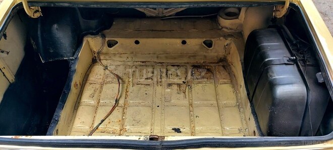 LADA (VAZ) 2106-7