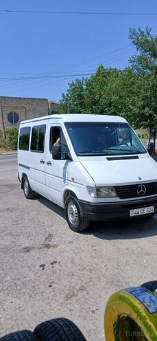 Mercedes Sprinter 208-15