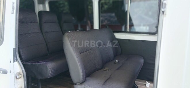 Mercedes Sprinter 208-9