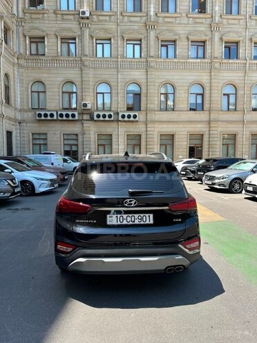 Hyundai Santa Fe-10
