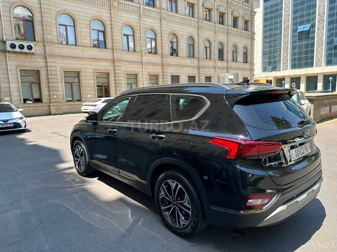 Hyundai Santa Fe-14