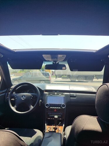 Mercedes E 270-16