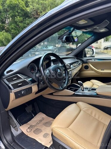 BMW X6 M-8