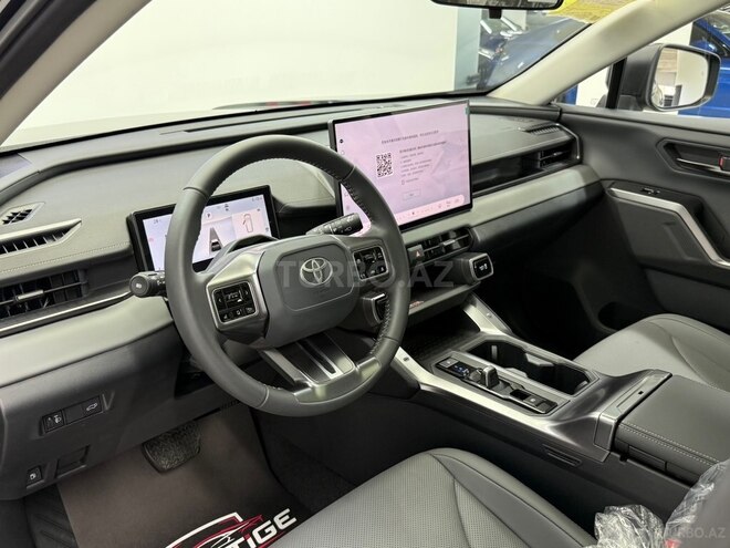 Toyota RAV4-8