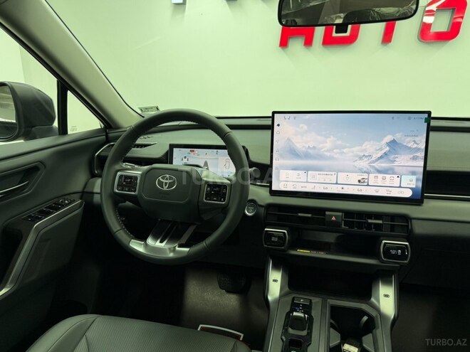 Toyota RAV4-16