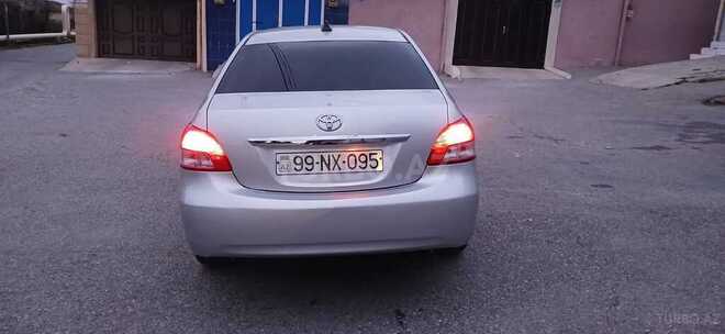 Toyota Yaris-6
