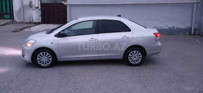 Toyota Yaris-4