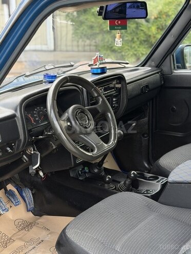 LADA (VAZ) Niva-11