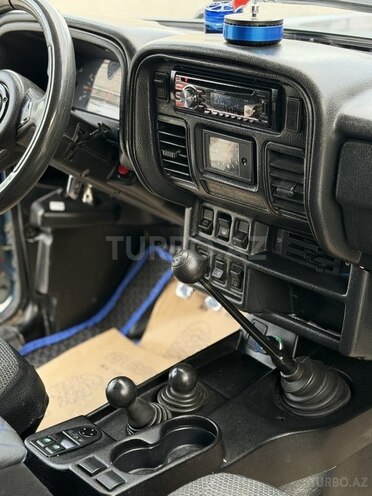 LADA (VAZ) Niva-13