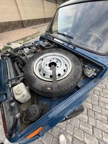 LADA (VAZ) Niva-18