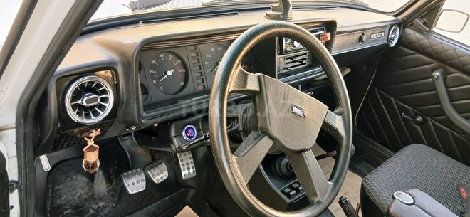 LADA (VAZ) 2107-5