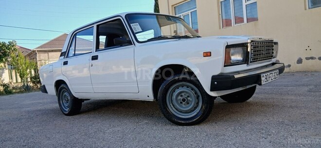 LADA (VAZ) 2107-20