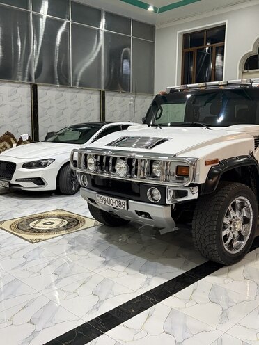 Hummer H2-18