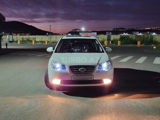 Hyundai Elantra-6