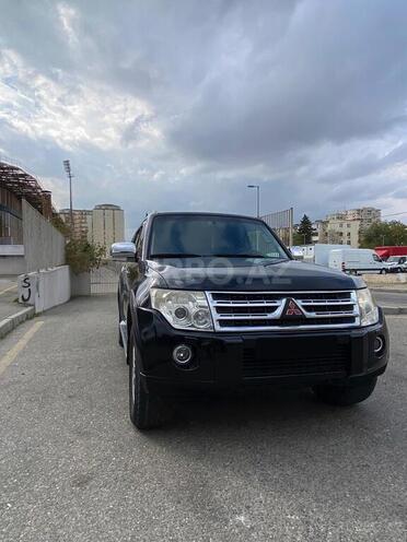 Mitsubishi Pajero-5