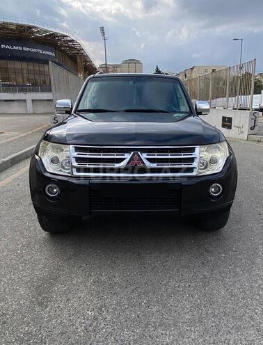 Mitsubishi Pajero-1