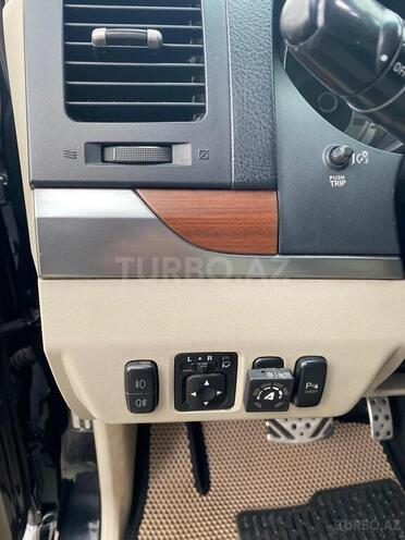 Mitsubishi Pajero-18