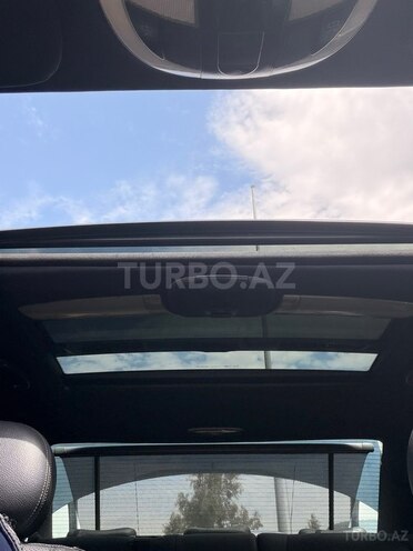 Mercedes E 270-8