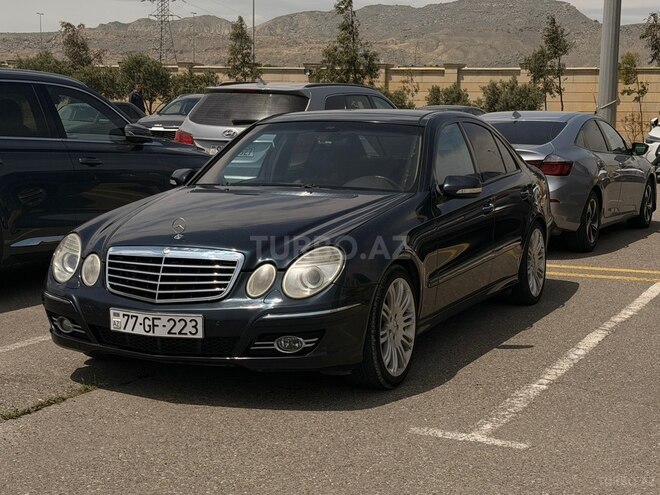 Mercedes E 270-16