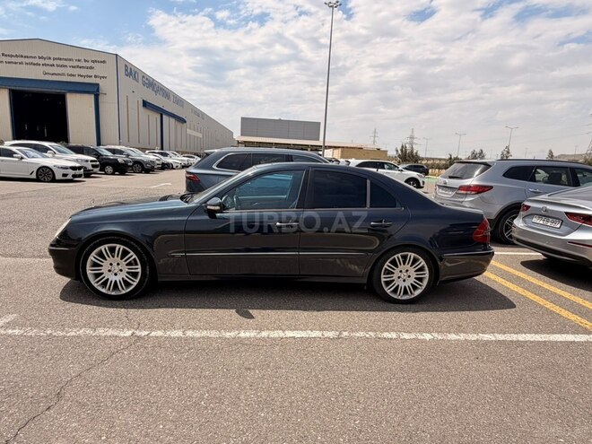 Mercedes E 270-15
