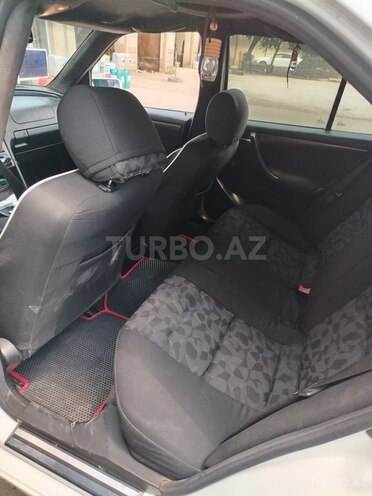Mercedes C 200-6